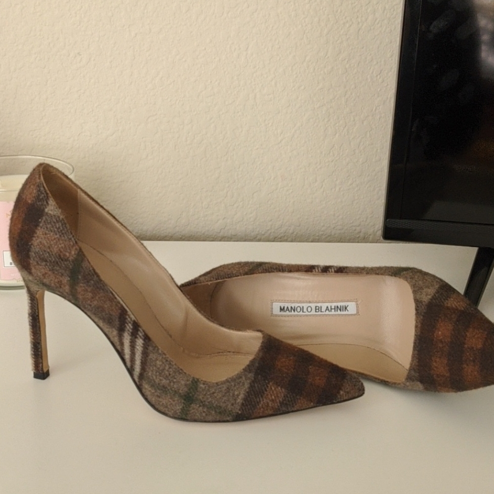 Manolo Blaknik plaid pumps